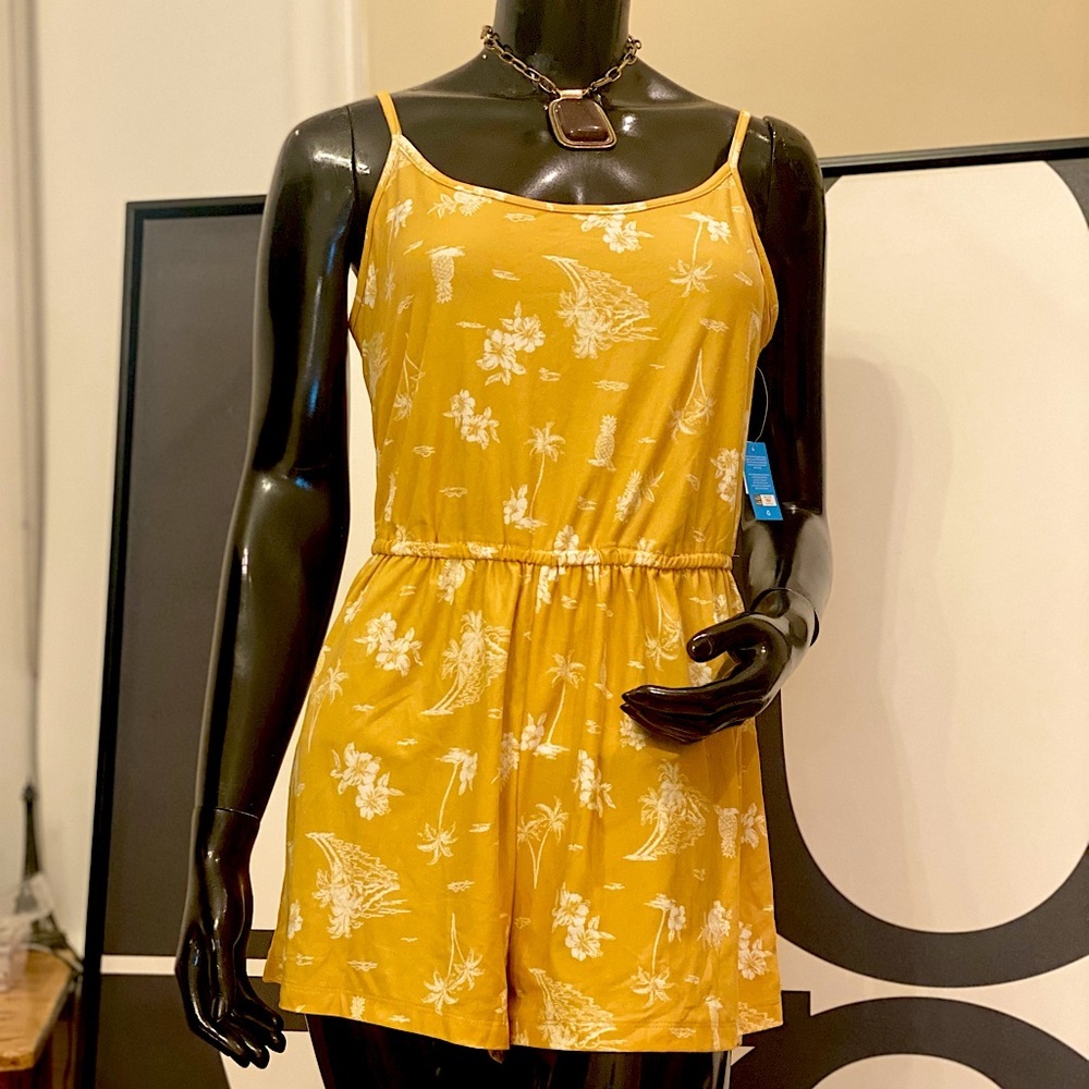 โจChic Tropical Romper๐๐บ๐ - Picture 2 of 5